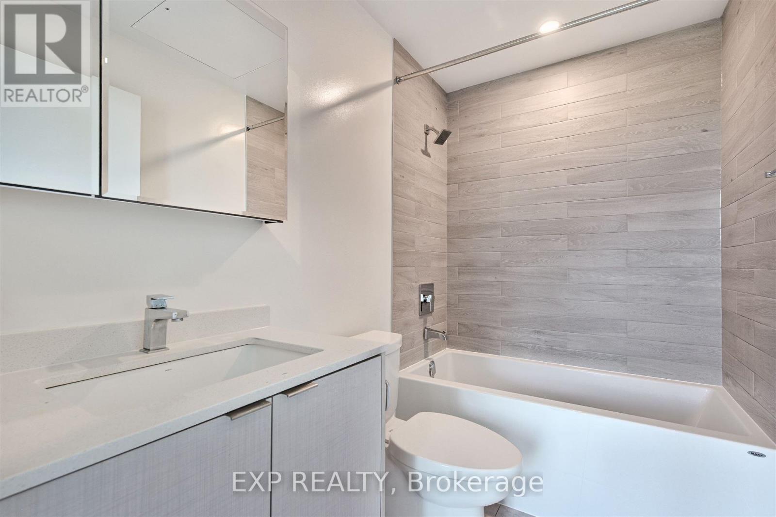 #2216 1926 LAKESHORE BOULEVARD W - 4