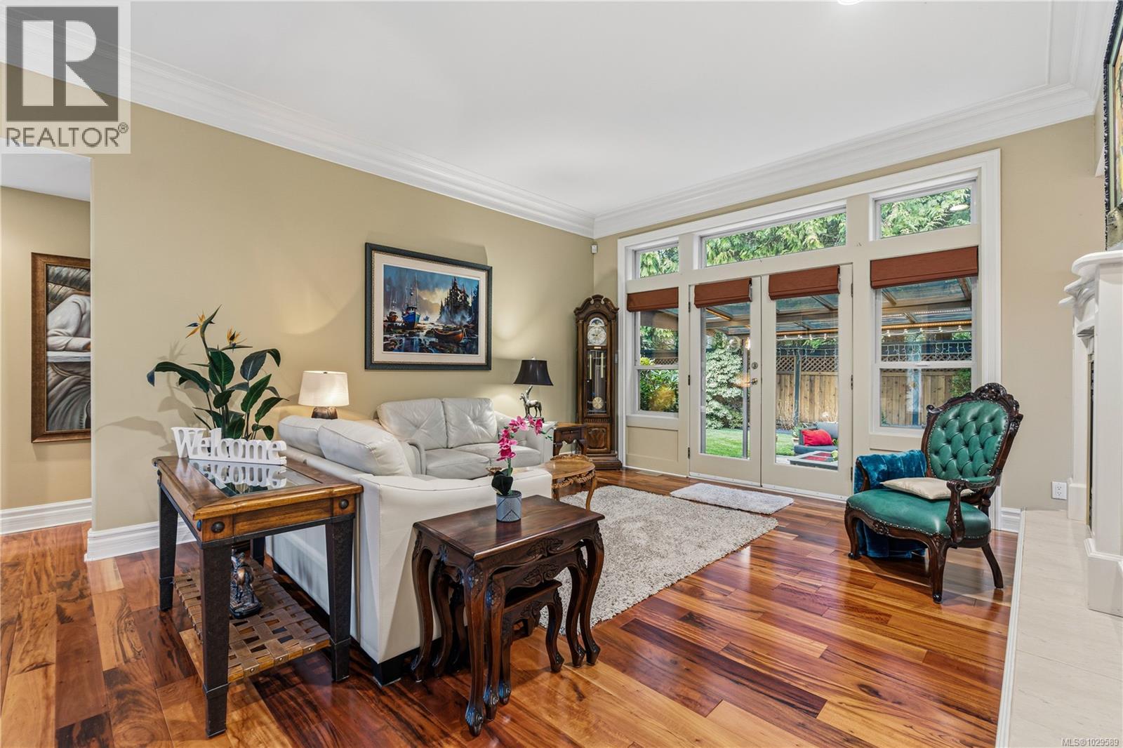 564 HAZELWOOD PL - 12