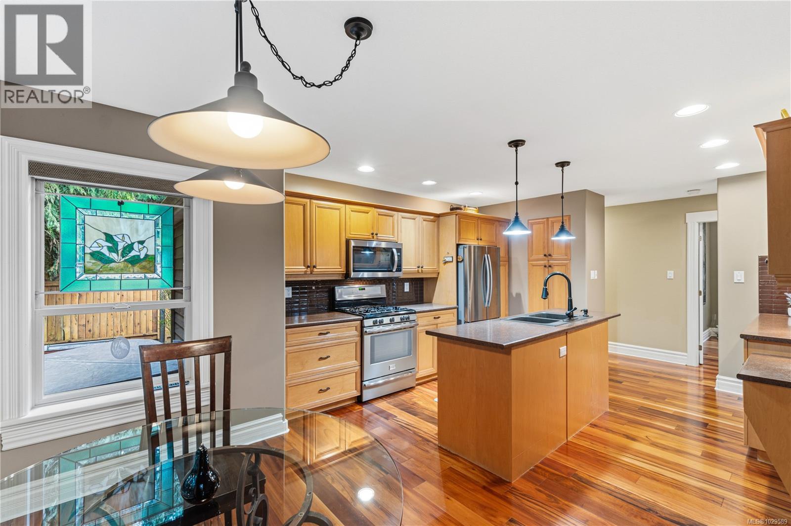 564 HAZELWOOD PL - Image 3