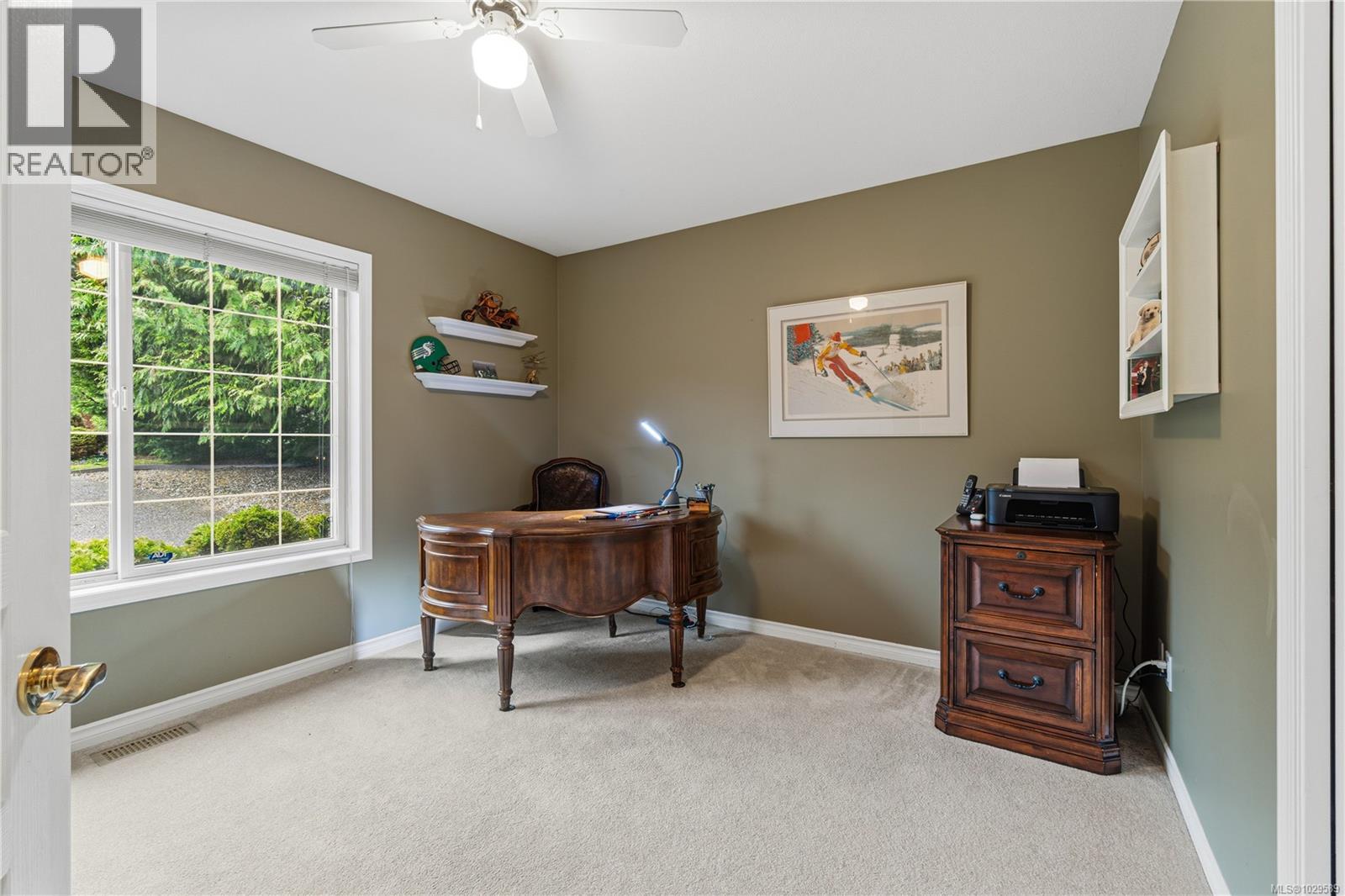 564 HAZELWOOD PL - 25