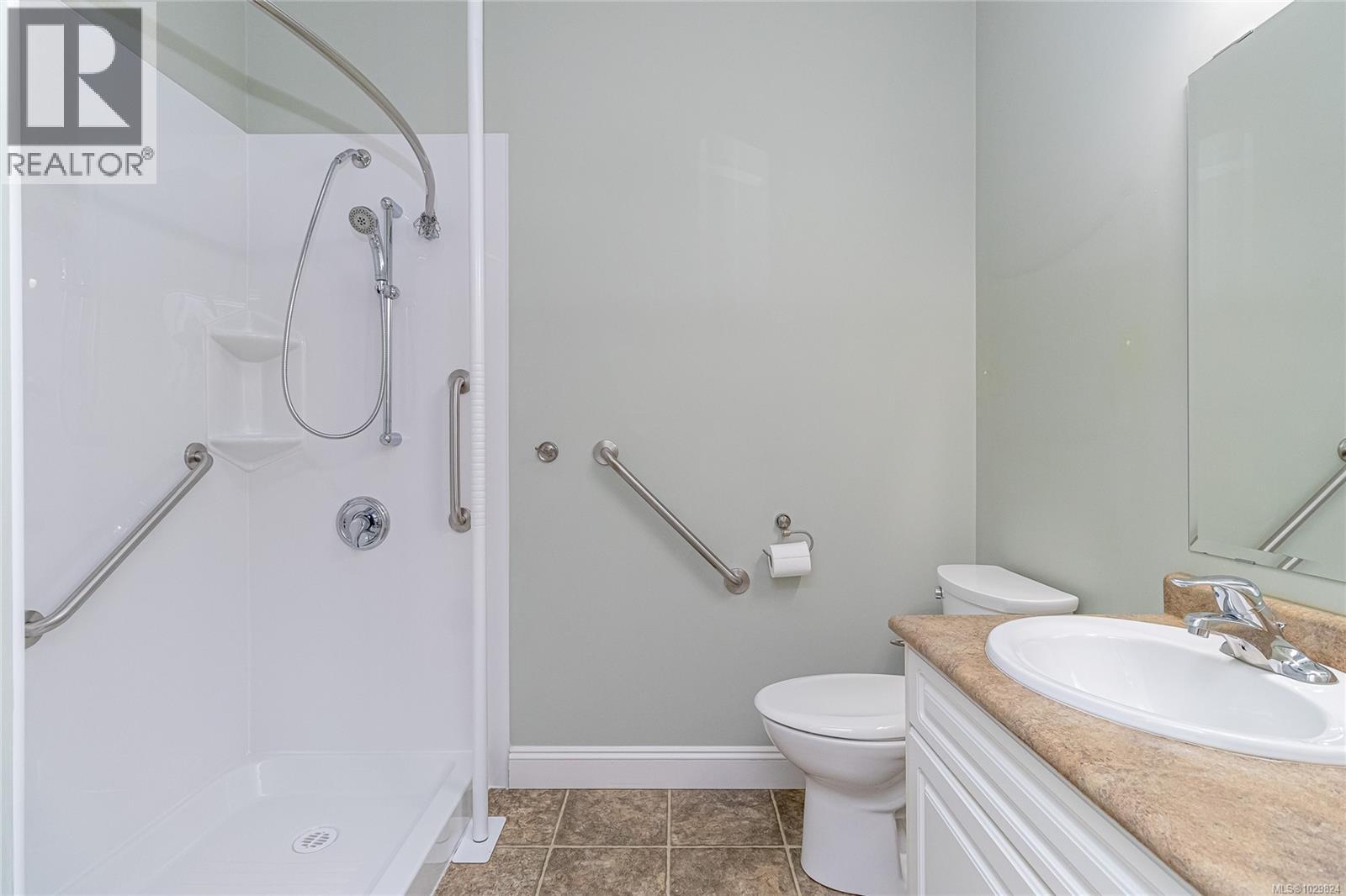 #7 3110 COOK ST - 22