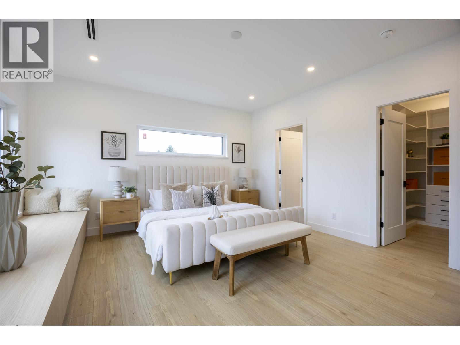 3 7353 12TH AVENUE, Burnaby