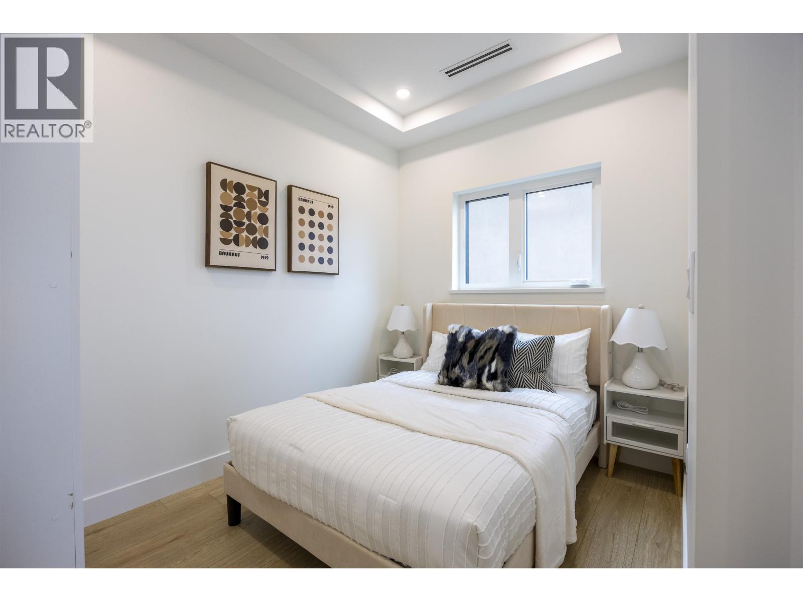 3 7353 12TH AVENUE, Burnaby