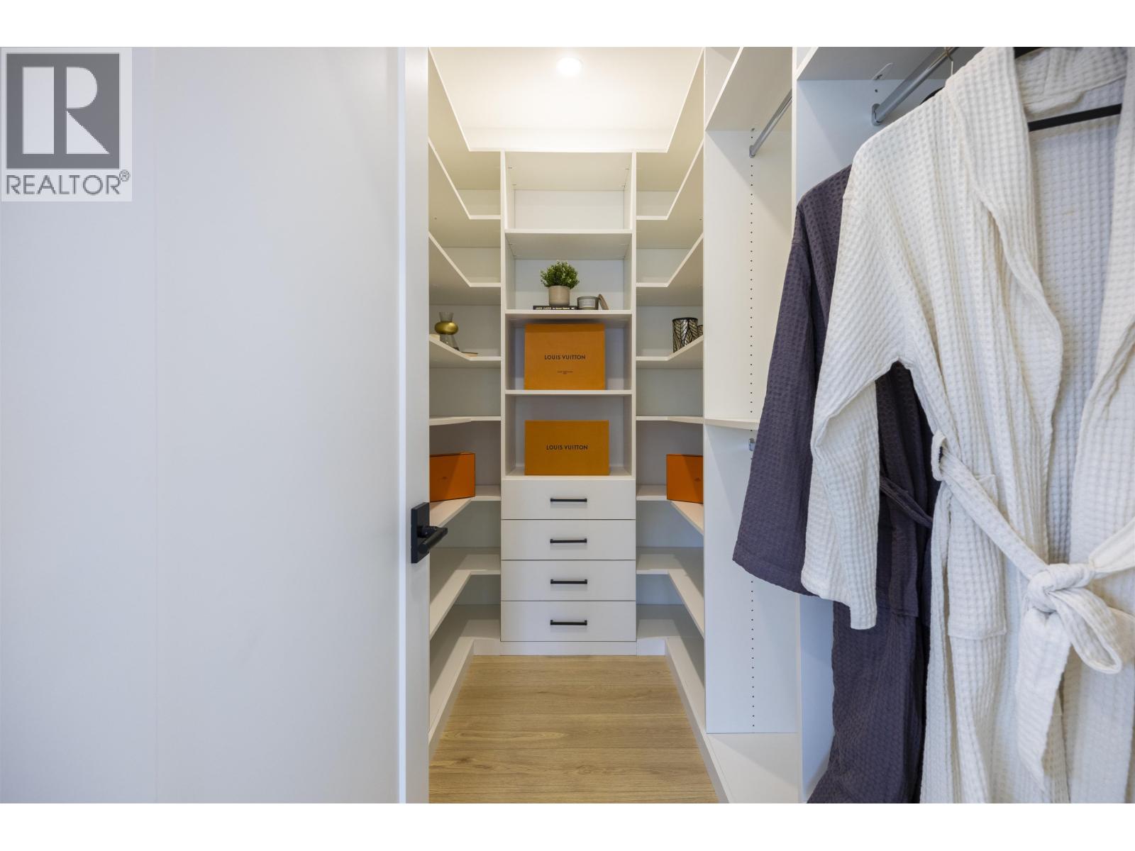 3 7353 12TH AVENUE, Burnaby