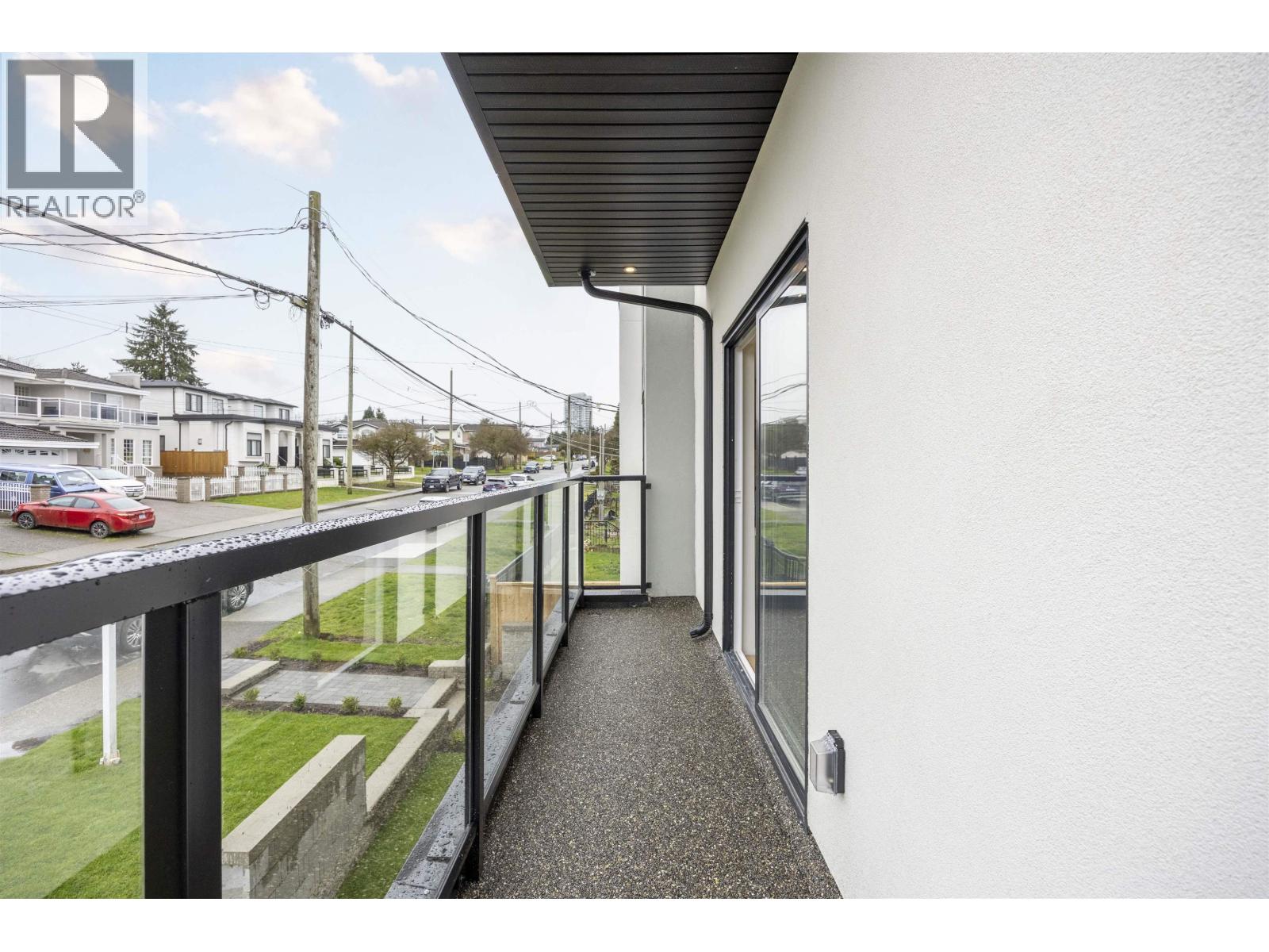 3 7353 12TH AVENUE, Burnaby