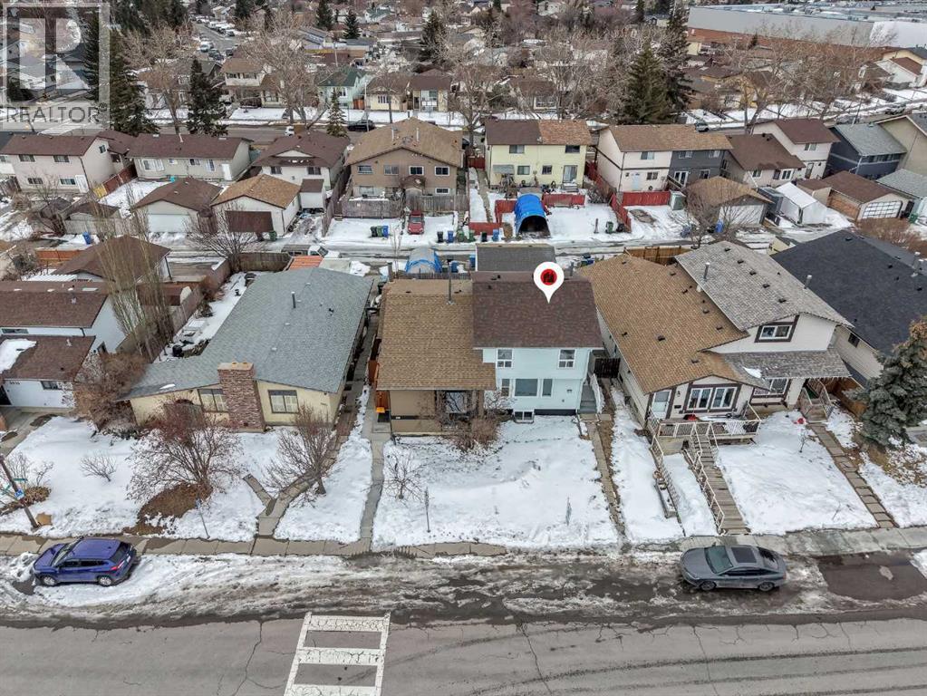 Single Family House for Sale in  Templehill Road NE Temple Calgary 