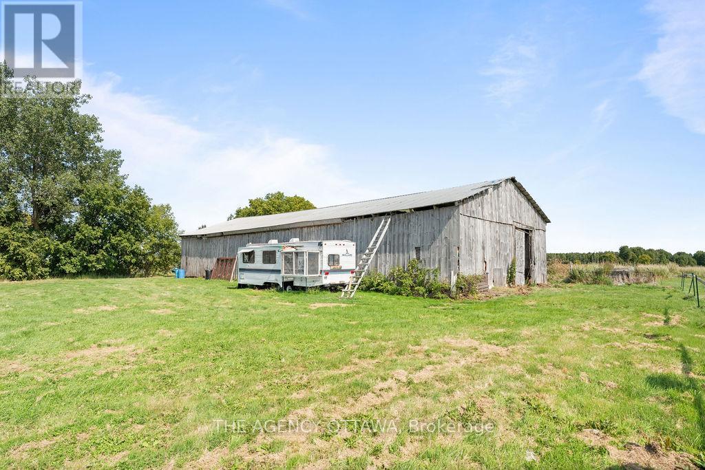 9420 PARKWAY ROAD, Ottawa, Ontario