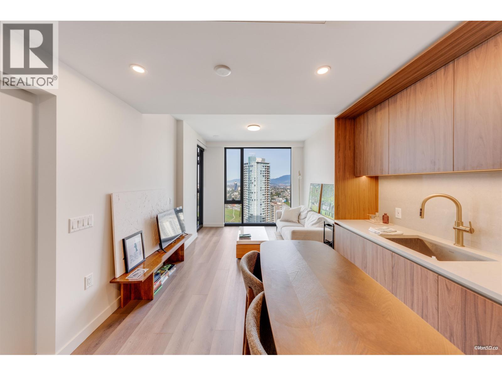 2205 5987 WILSON AVENUE, Burnaby