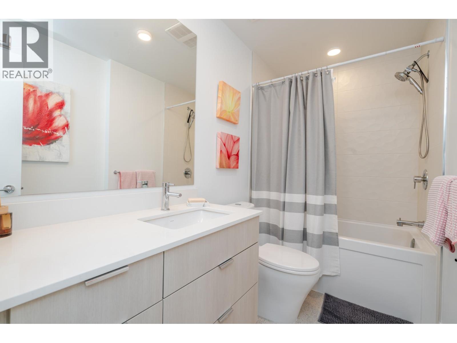 #426-2499 RABBIT Drive, Delta