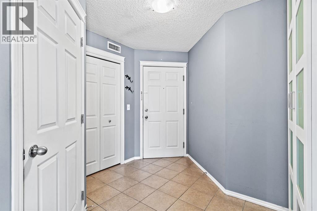 Single Family House for Sale in   Country Village Manor NE Country Hills Village Calgary 