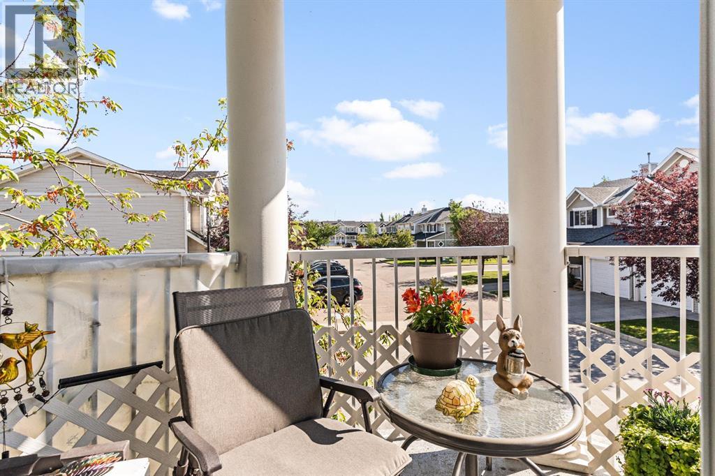 Single Family House for Sale in   Country Village Manor NE Country Hills Village Calgary 