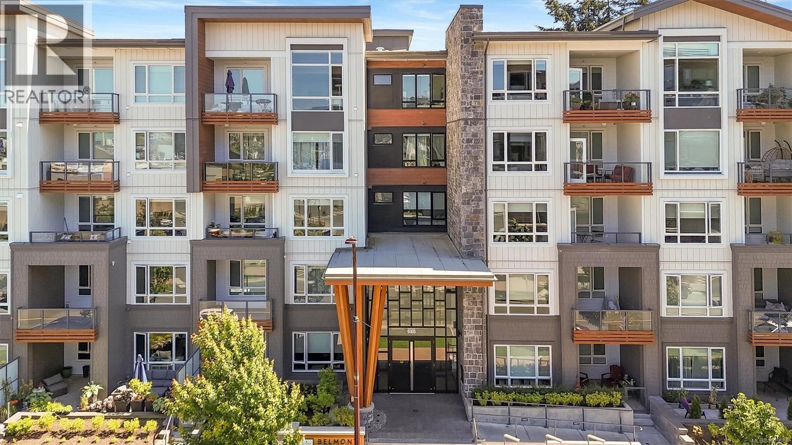 #410 940 REUNION AVE - 24