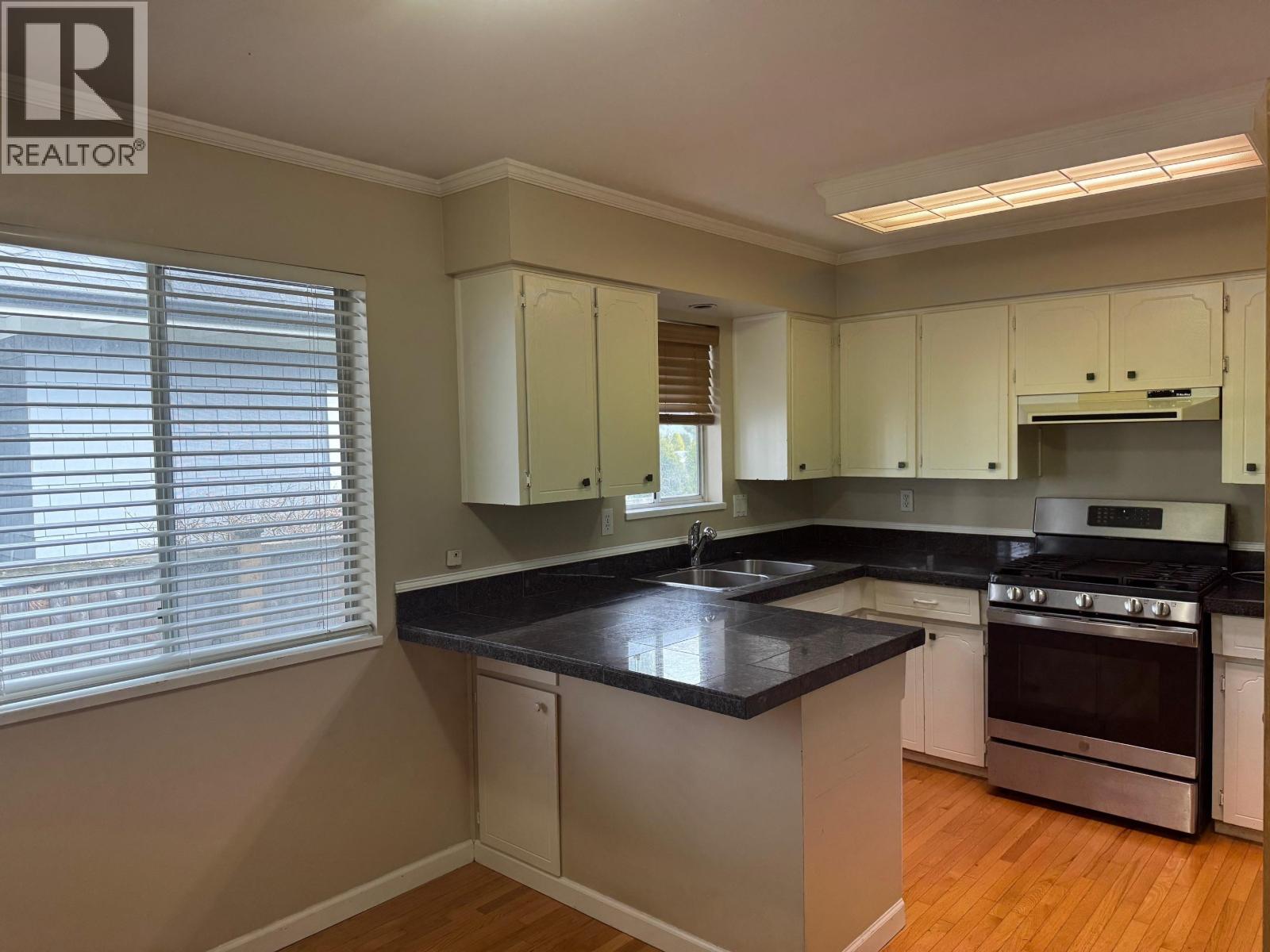 3491 BROADWAY STREET, Richmond