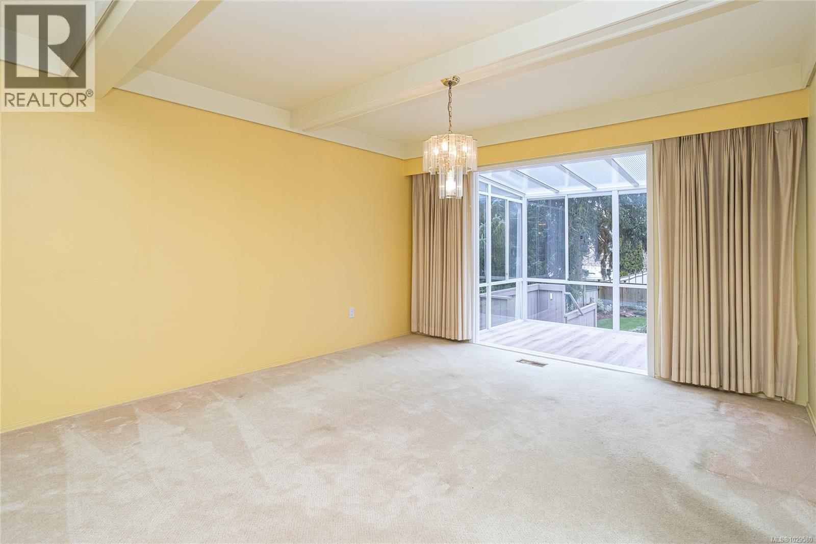  2615 Arbutus Road, Saanich