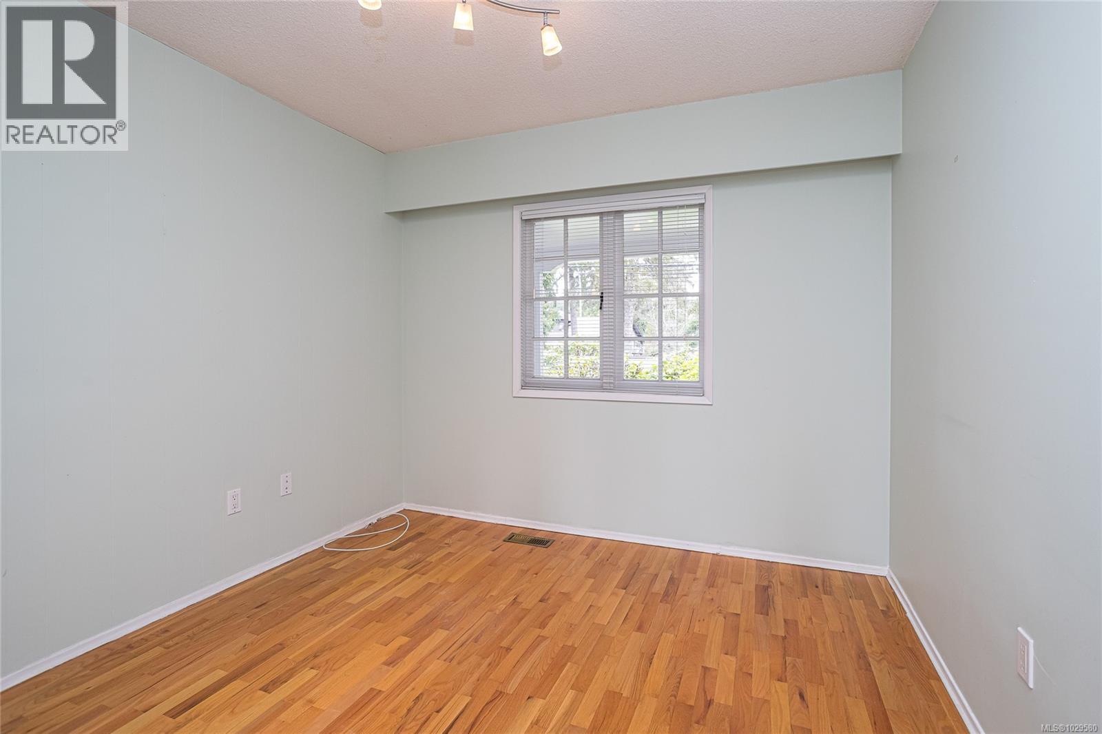  2615 Arbutus Road, Saanich