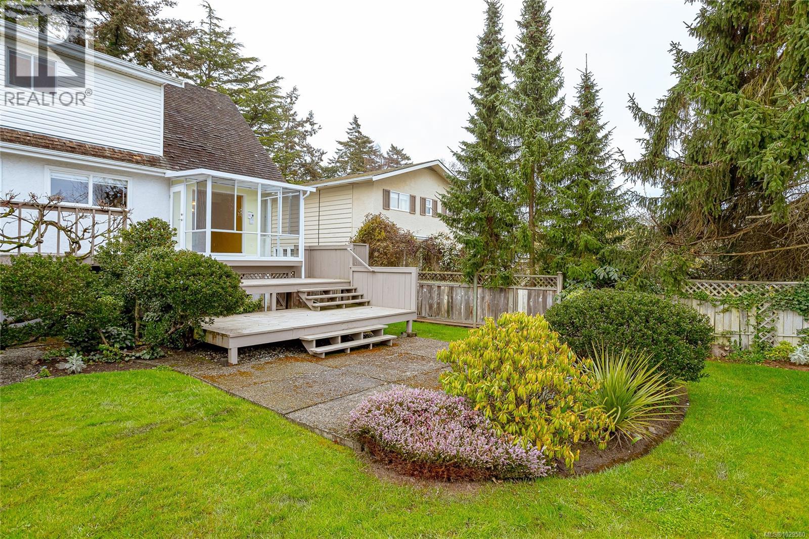  2615 Arbutus Road, Saanich