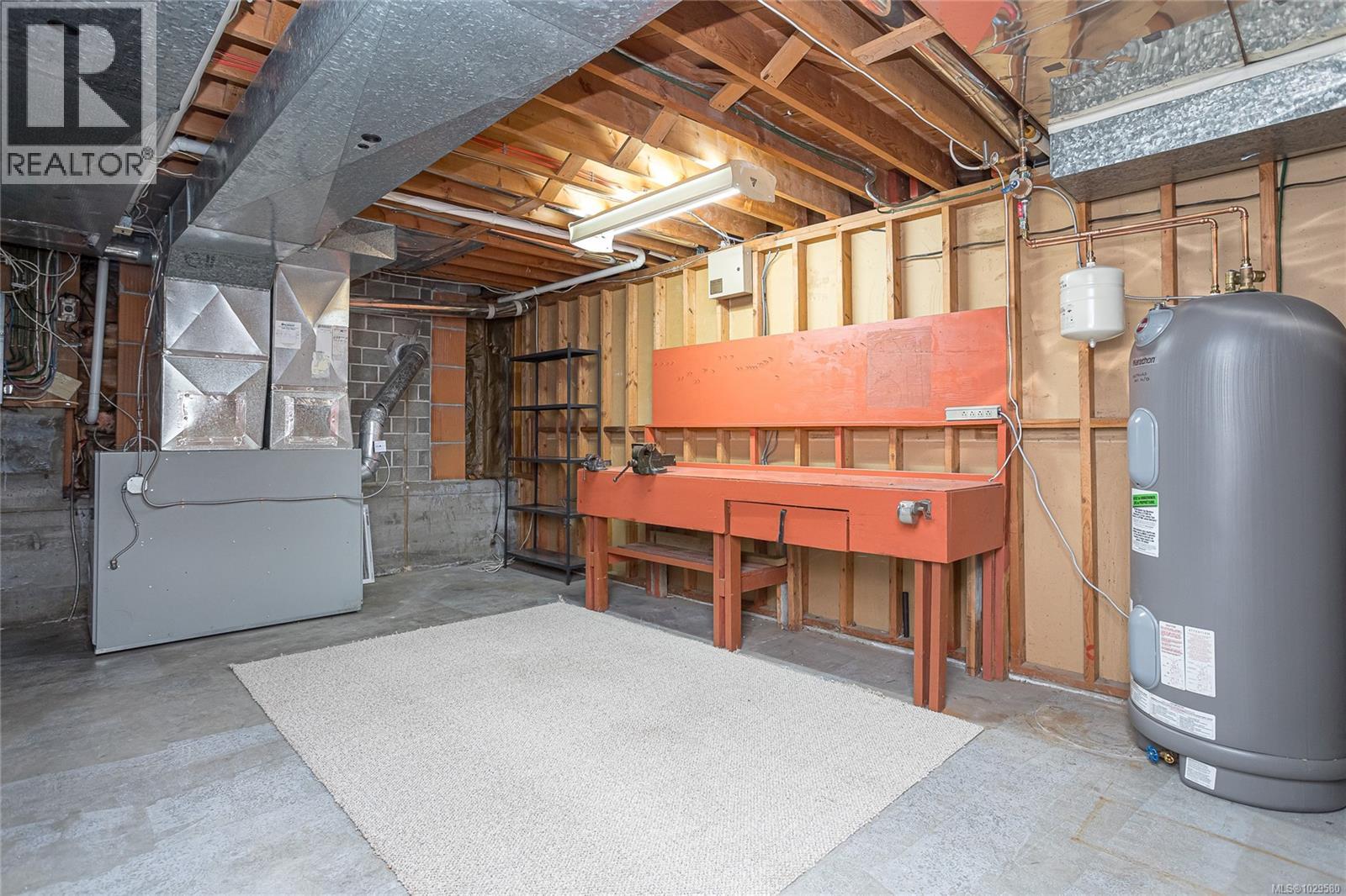  2615 Arbutus Road, Saanich