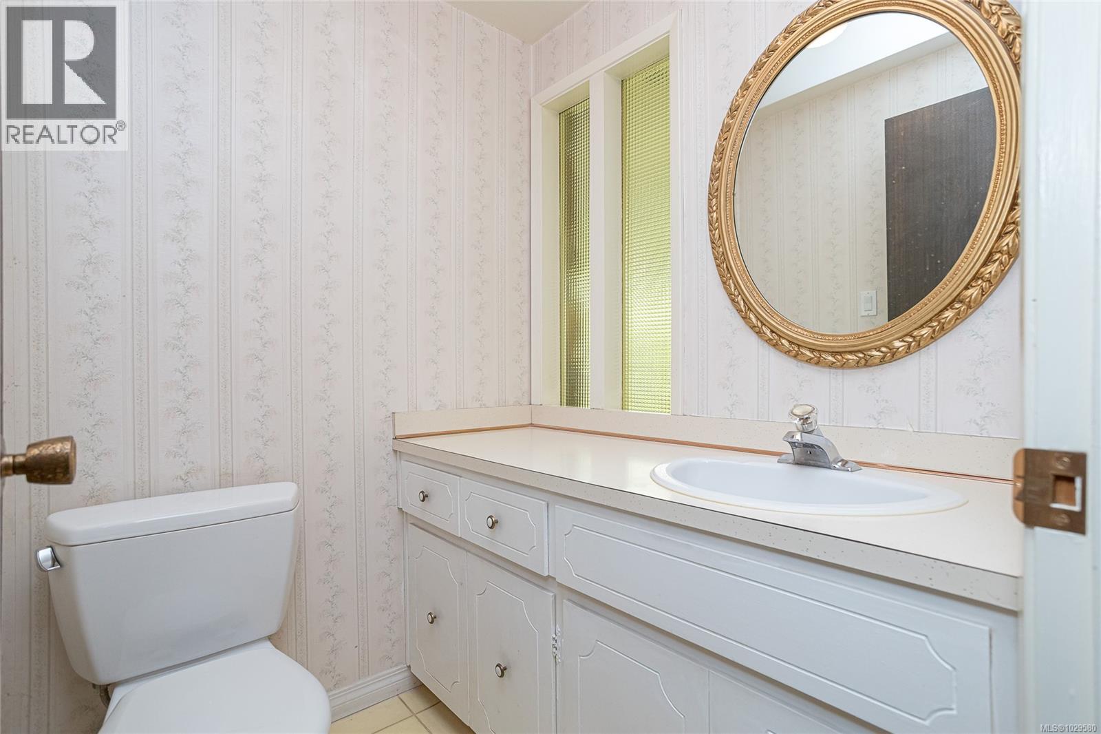  2615 Arbutus Road, Saanich