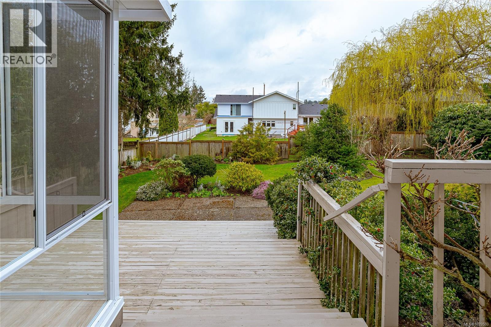  2615 Arbutus Road, Saanich