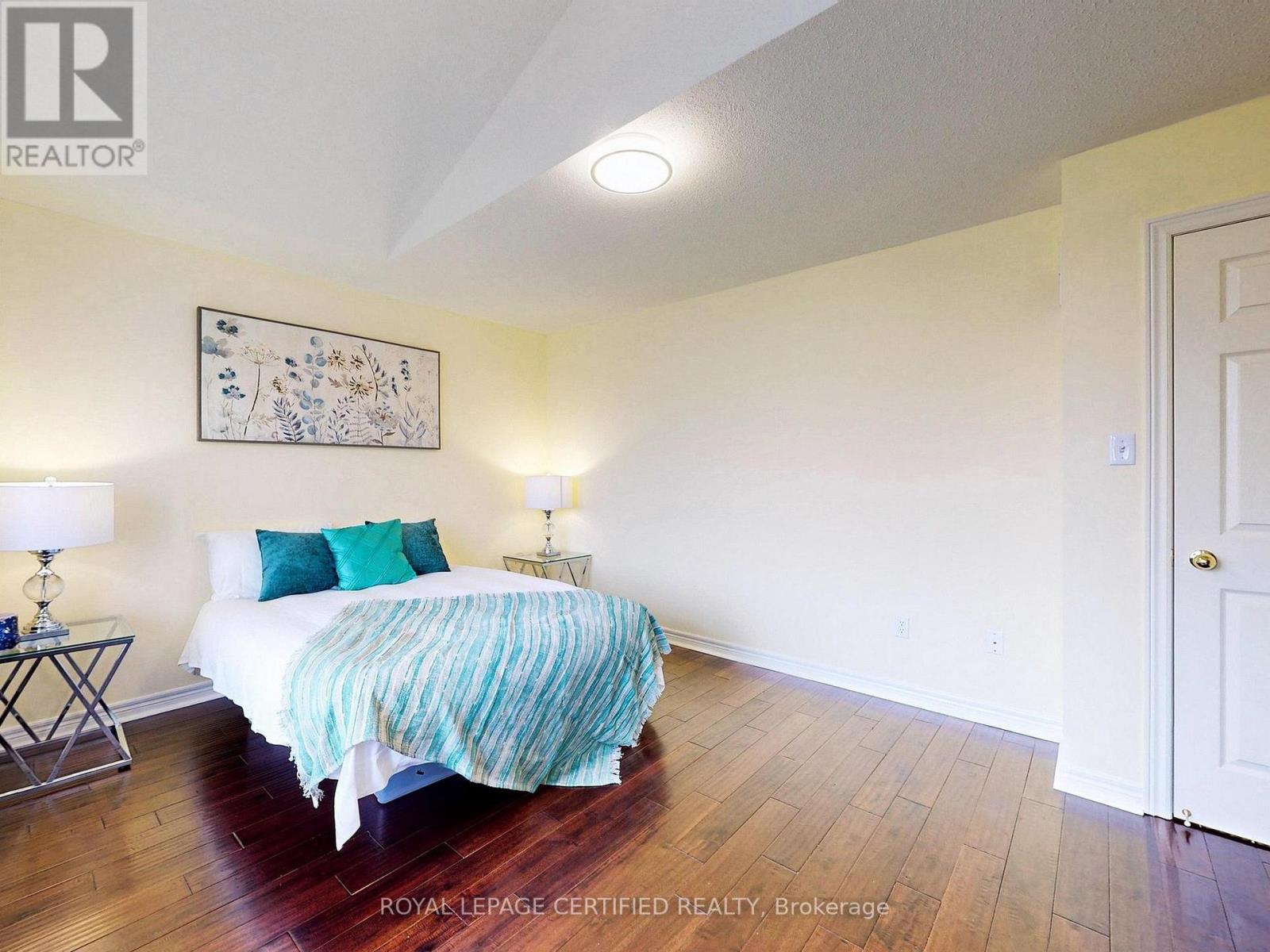 8 GRAPEVINE ROAD - 26
