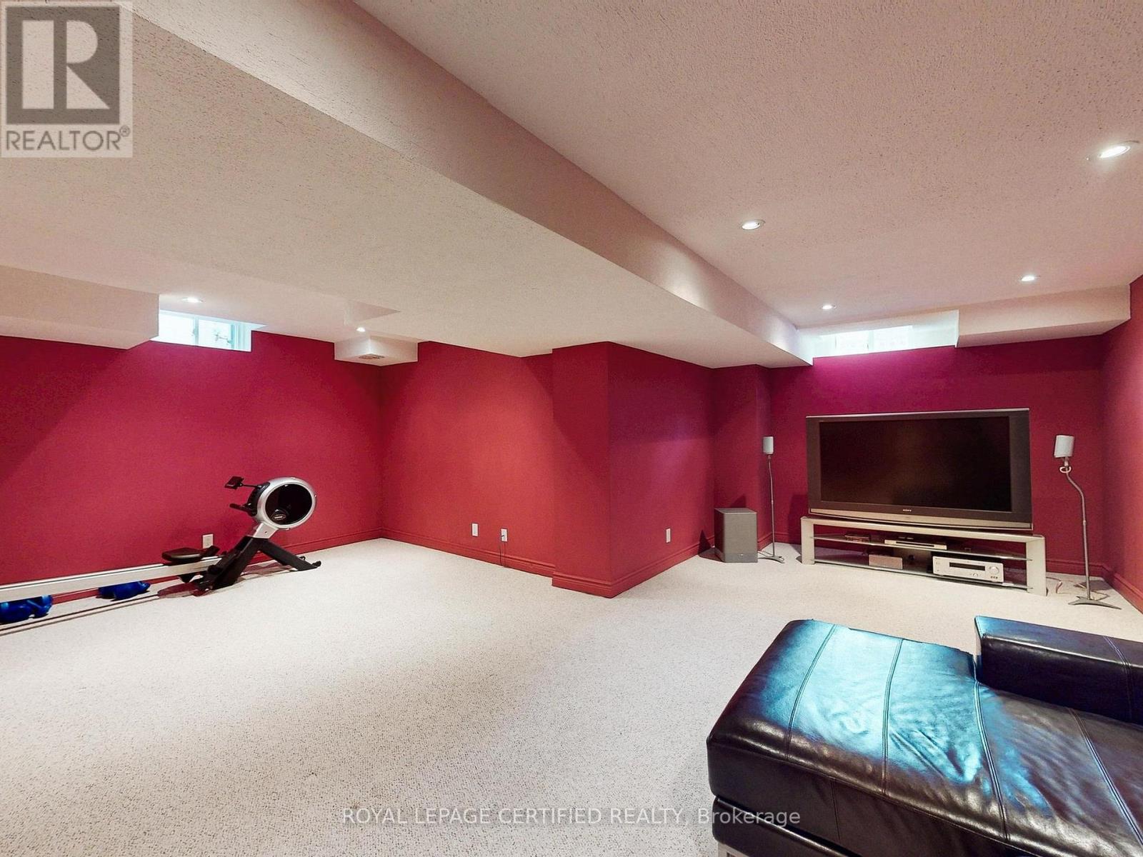 8 GRAPEVINE ROAD - 31