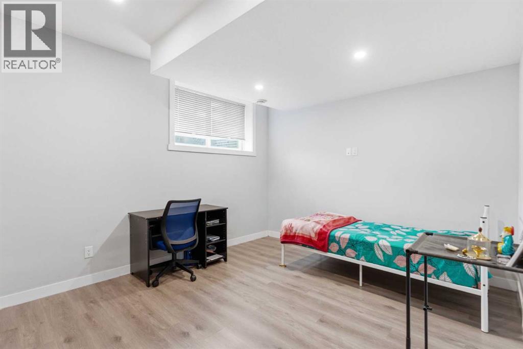 Single Family House for Sale in  Redstone Drive NE Redstone Calgary 