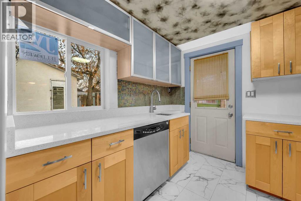 Single Family House for Sale in   Avenue Ramsay Calgary 