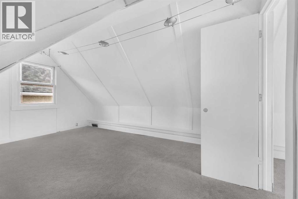 1022 18 AVENUE - 29