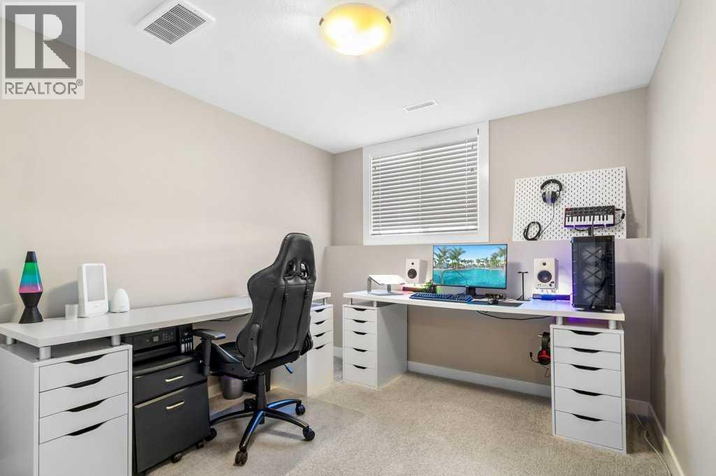 56 Evergreen, Red Deer