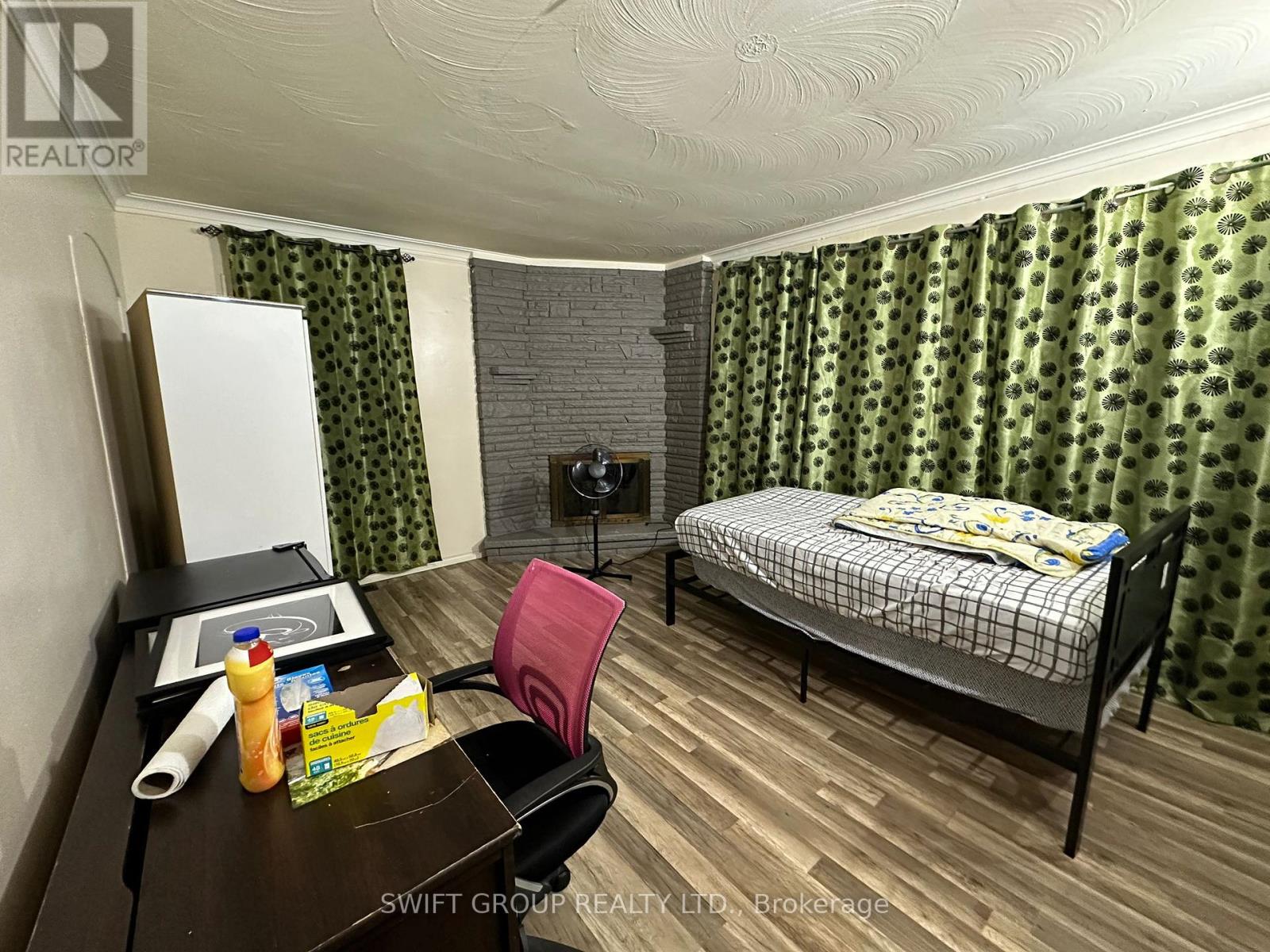 141 KITCHENER ROAD - 4