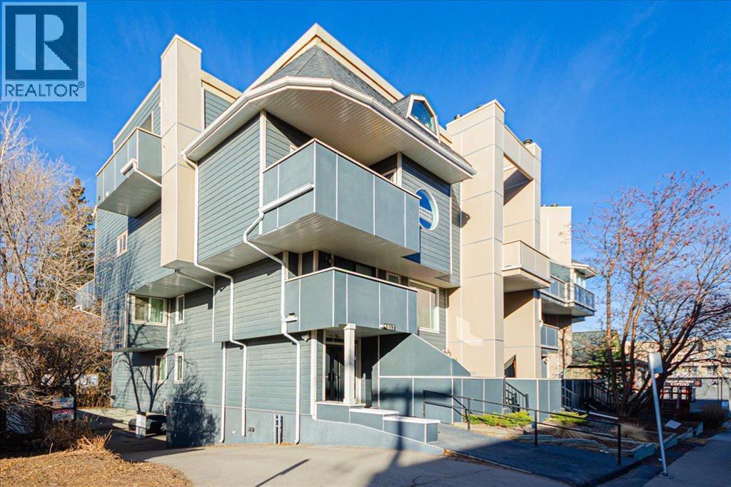 Single Family House Multi-level for Sale in   A Street SW Bankview Calgary 