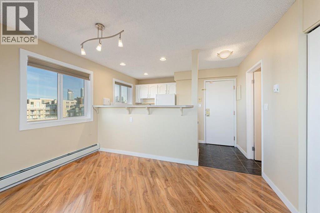 Single Family House Multi-level for Sale in   A Street SW Bankview Calgary 