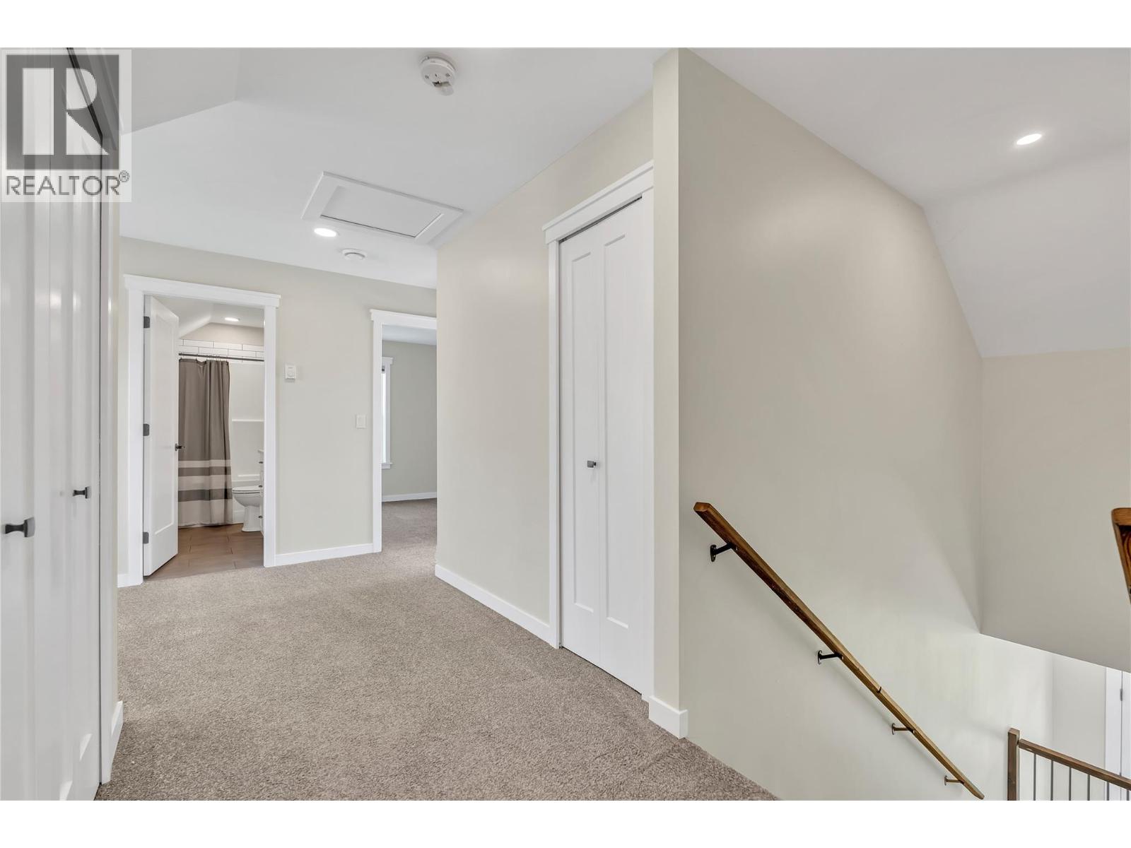  422 HUEY Road, Princeton