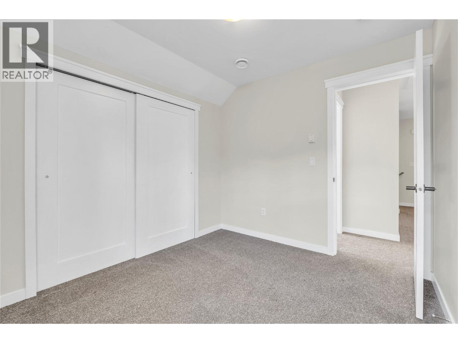  422 HUEY Road, Princeton