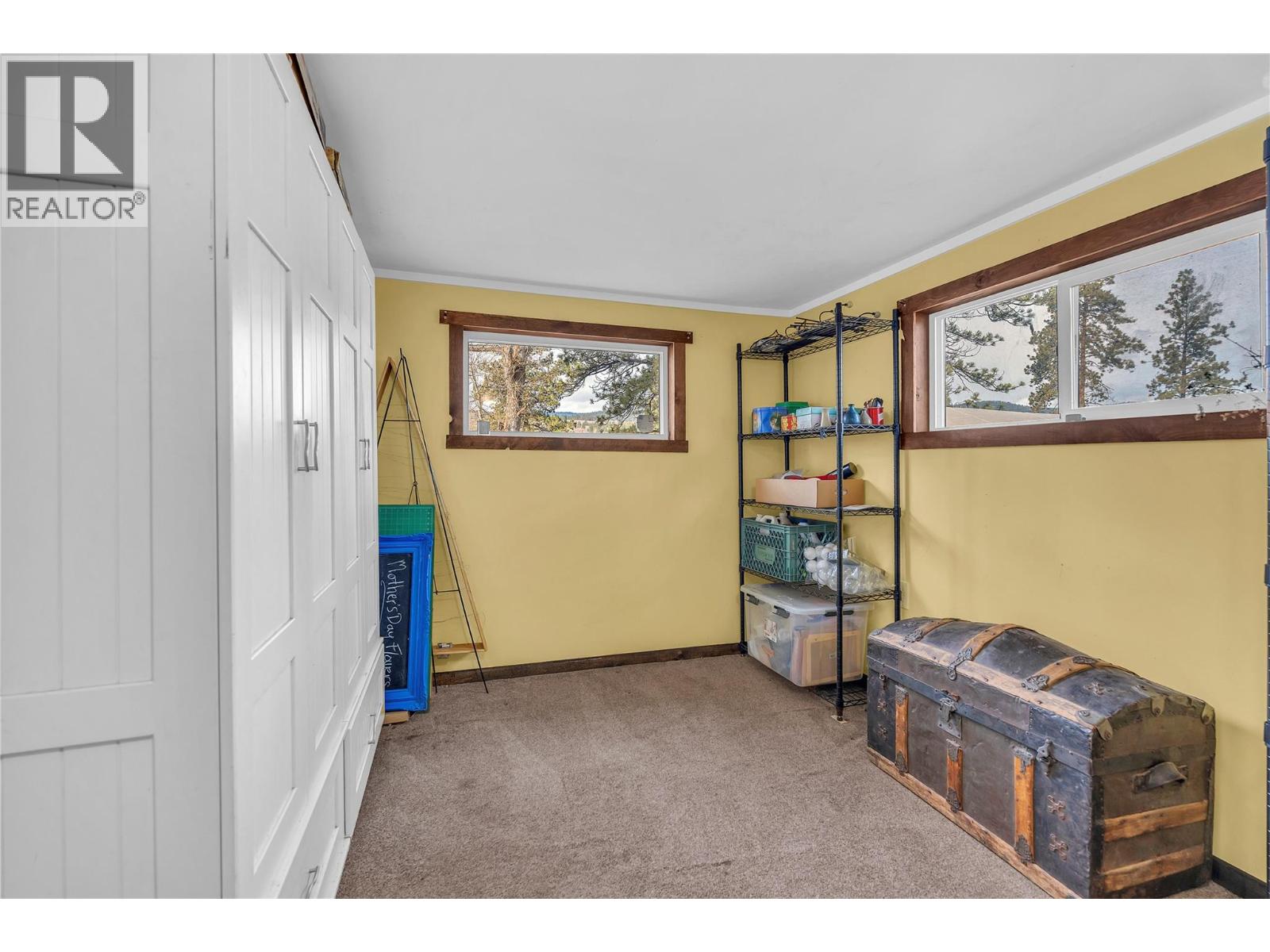  422 HUEY Road, Princeton