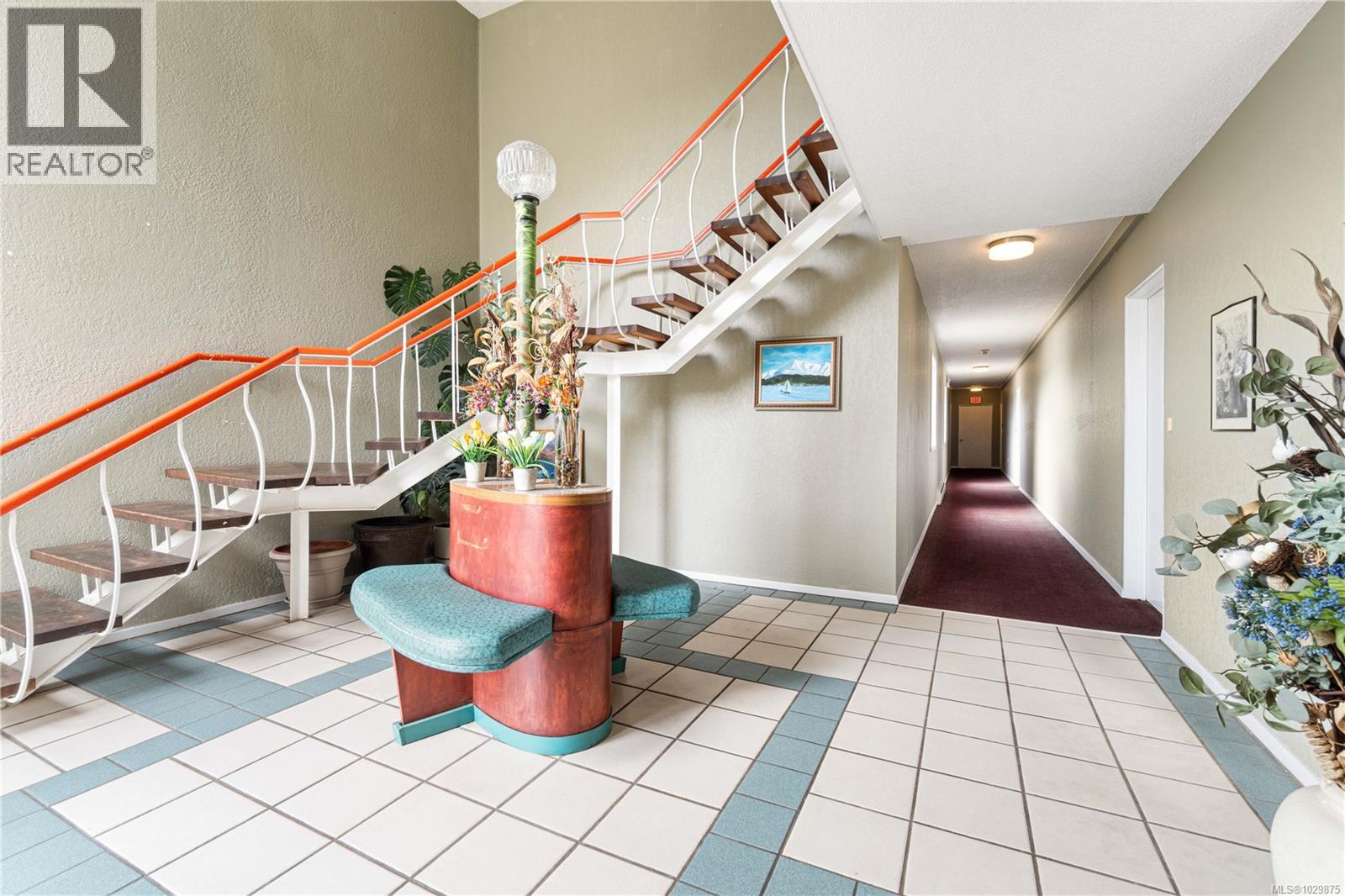 700 Poplar St - 19