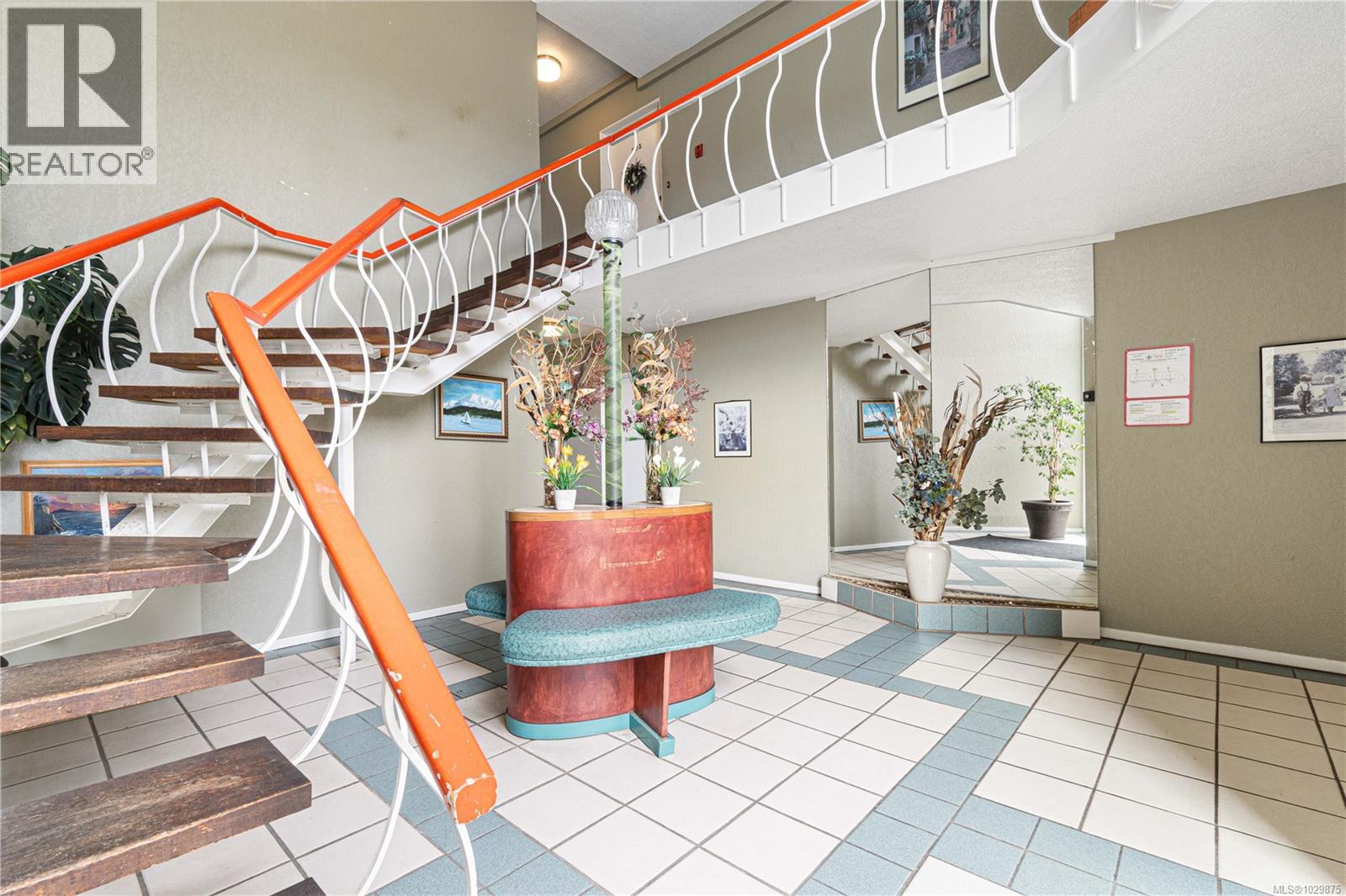 700 Poplar St - 21
