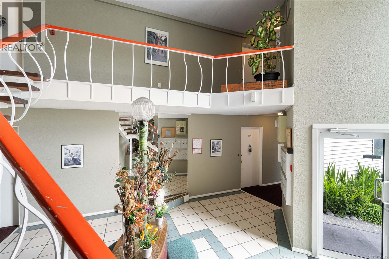 700 Poplar St - 22