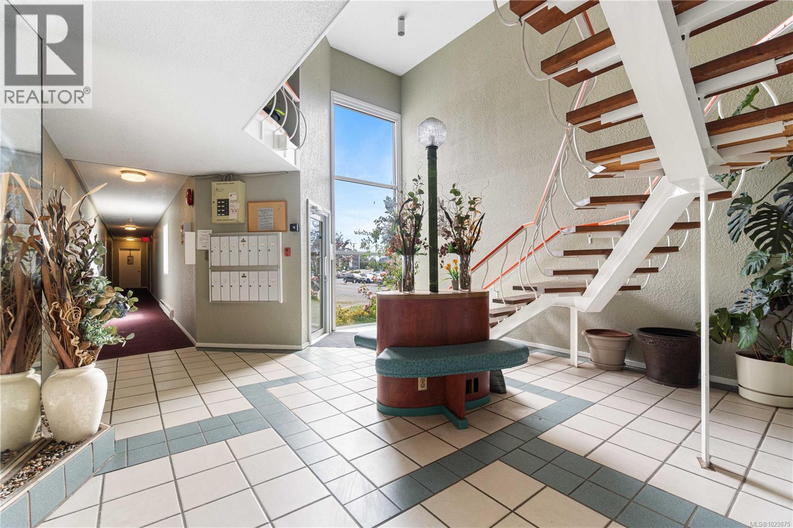 700 Poplar St - 24