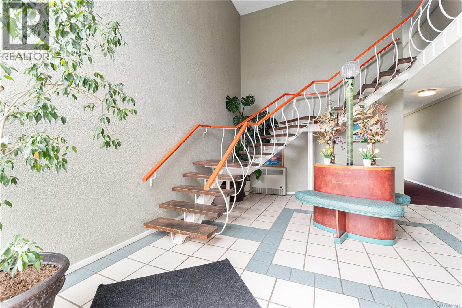 700 Poplar St - 27