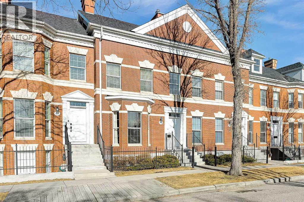 60 Inverness Square SE