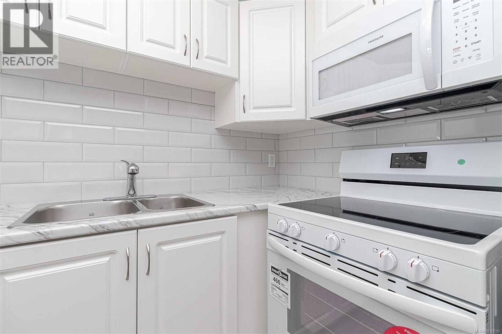 #9 1986 GLENIDLE RD - 21