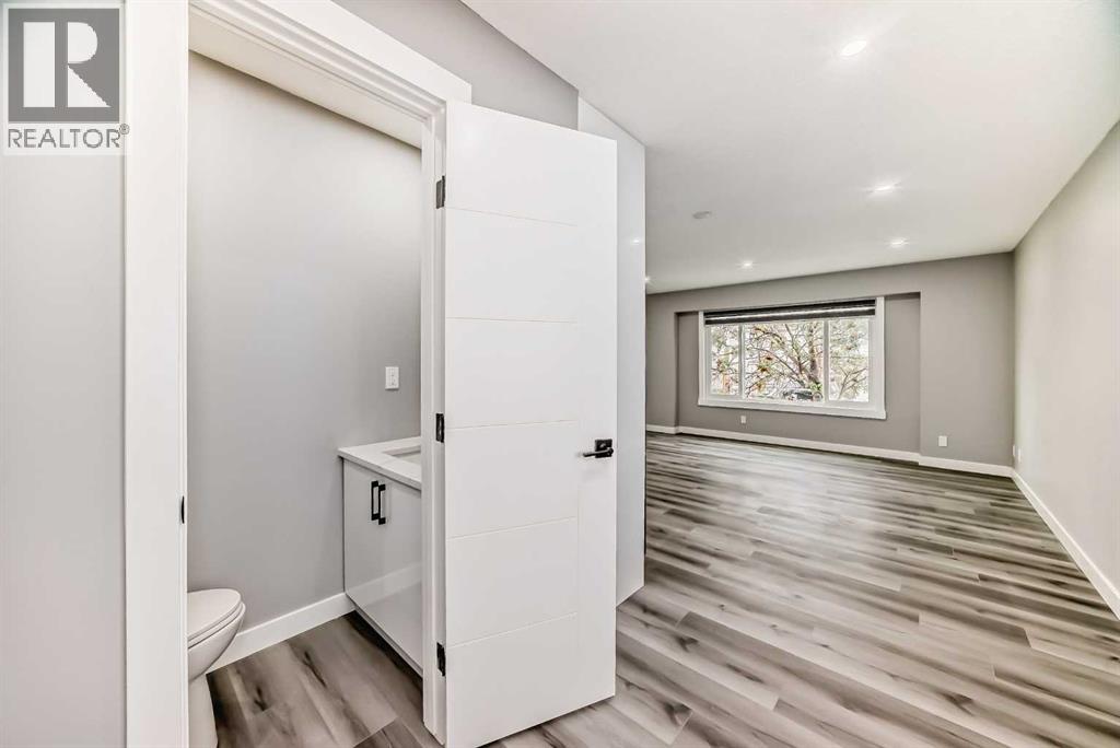 Single Family House Bi-level for Sale in  Falmere Way NE Falconridge Calgary 