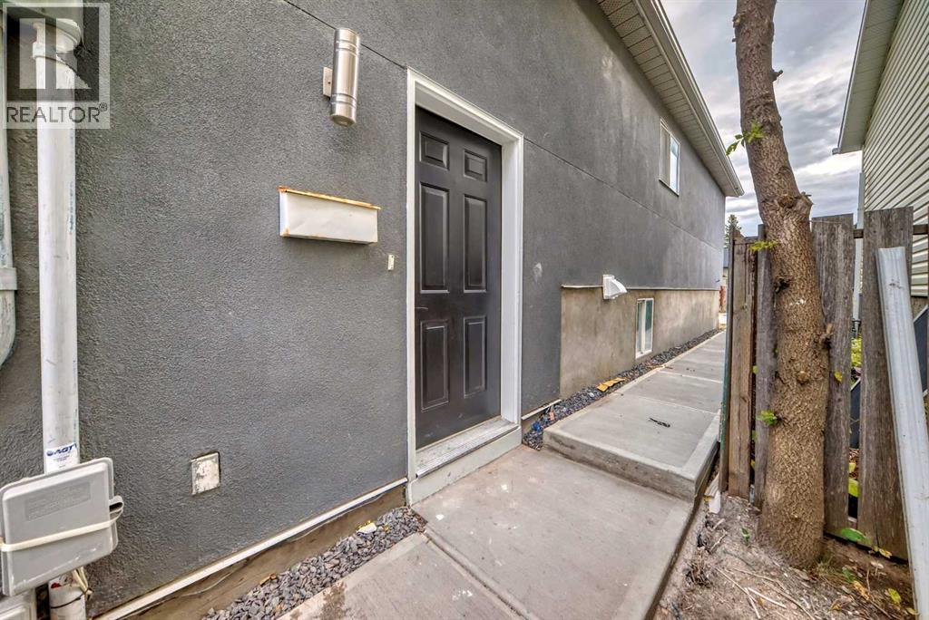 Single Family House Bi-level for Sale in  Falmere Way NE Falconridge Calgary 