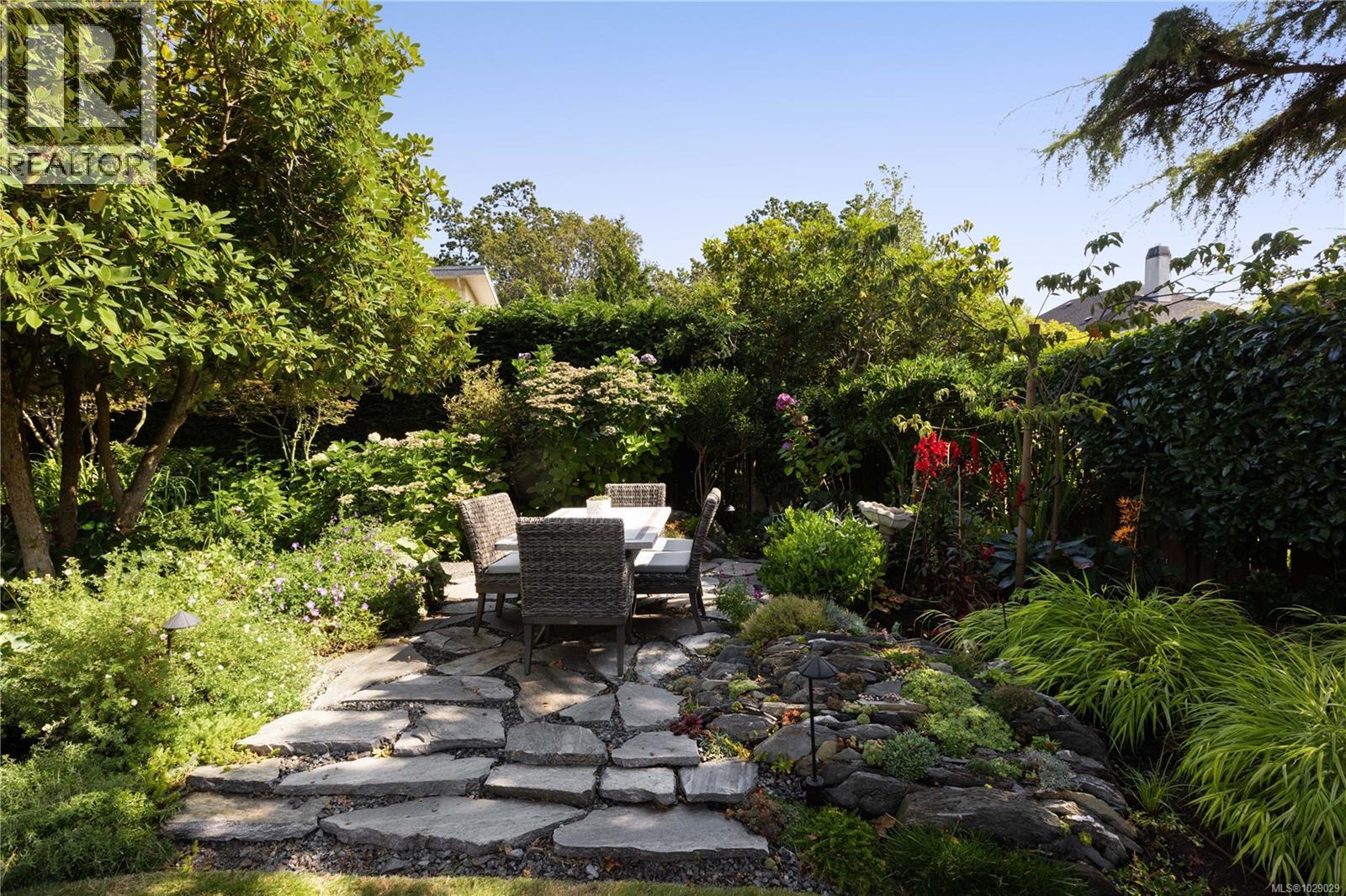 2655 SHADY LANE - 30