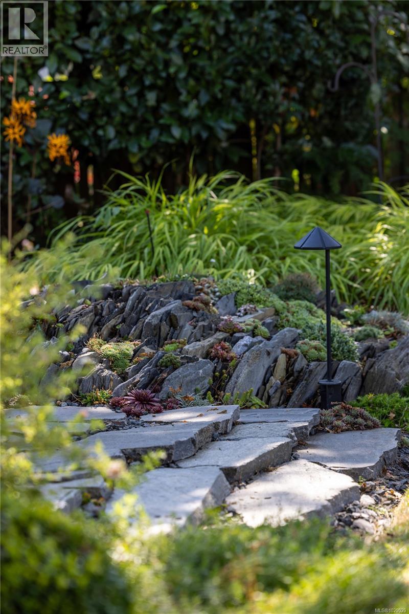 2655 SHADY LANE - 60