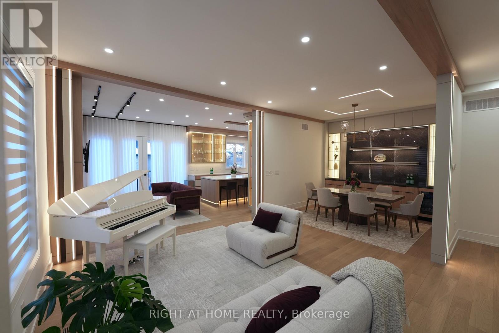 Listing photo of 33 THORNDALE AVENUE