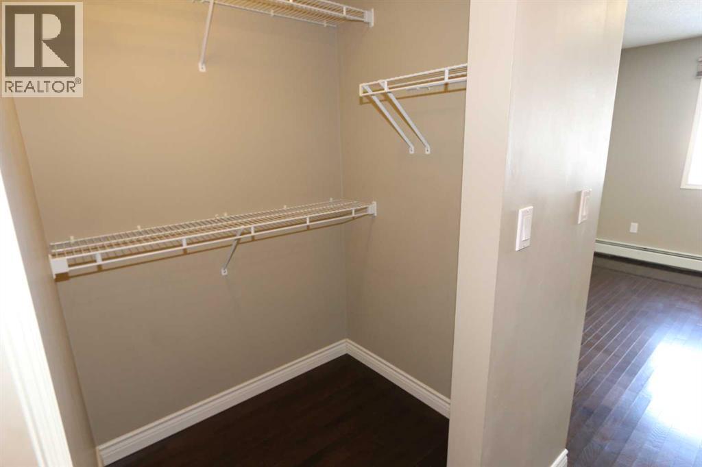 Single Family House for Sale in   Springbank Boulevard SW Springbank Hill Calgary 