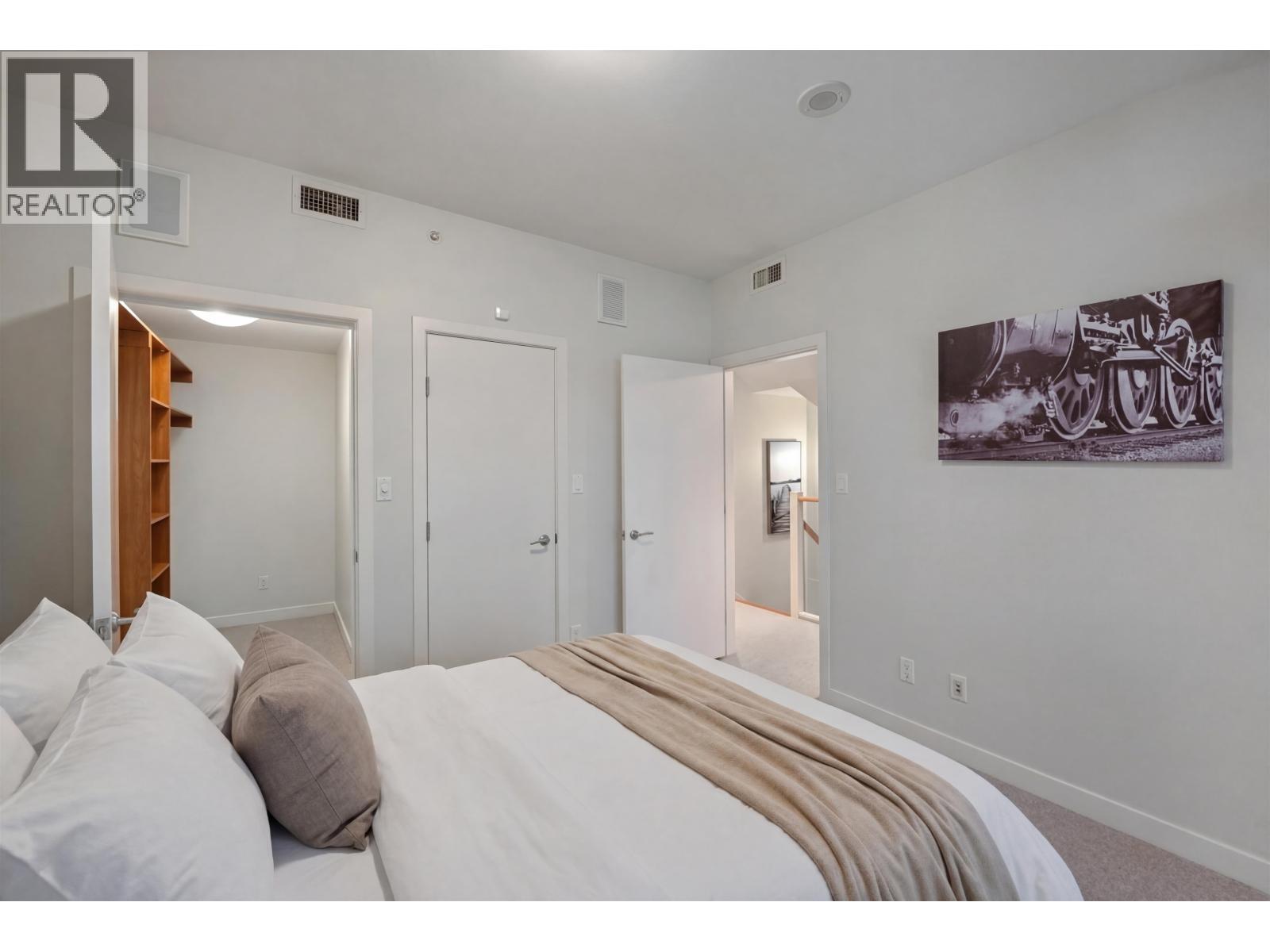 TH20 1281 W CORDOVA STREET, Vancouver