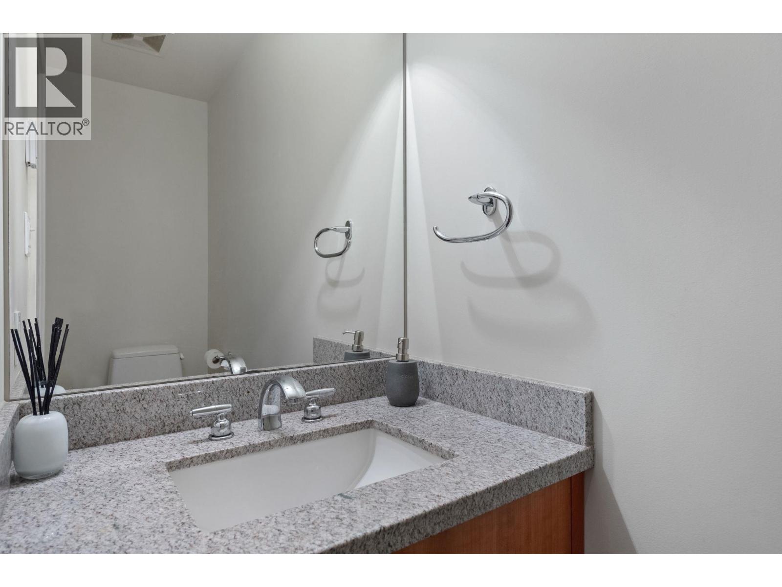 TH20 1281 W CORDOVA STREET, Vancouver